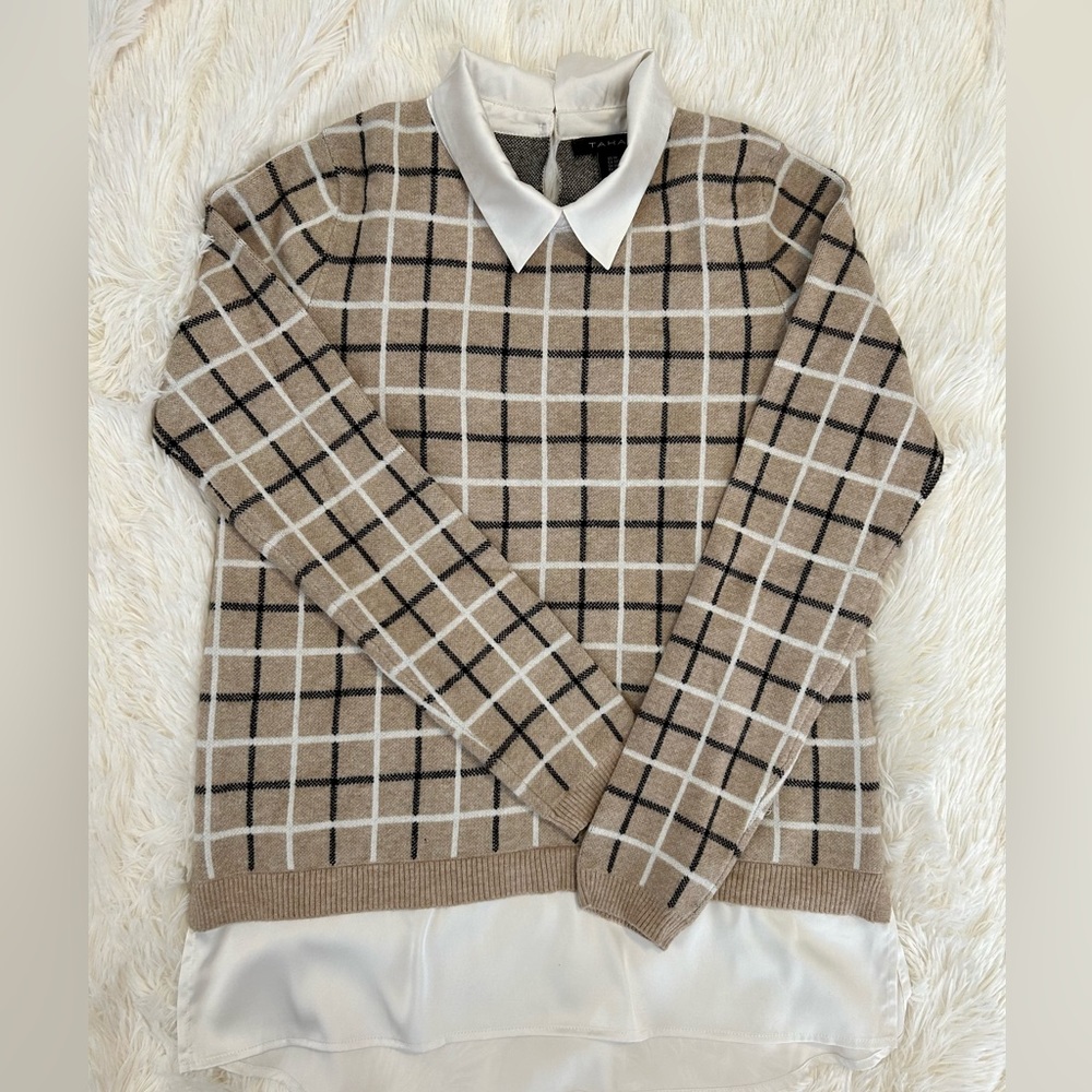 Tahari collared sweater